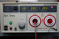 環(huán)型變壓器進行耐壓測試